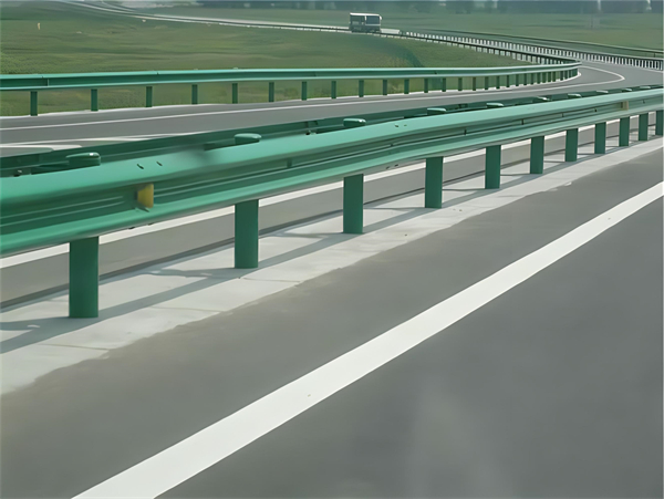 南宁高速护栏板守护安全广泛应用于多个行业